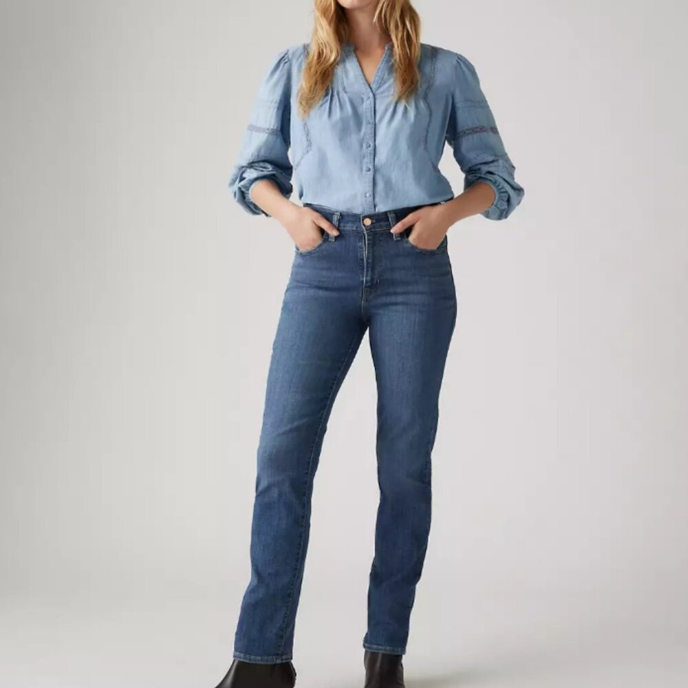 NWT - Levi's 724 High Rise Women's Slim Straight Jeans - Size 28